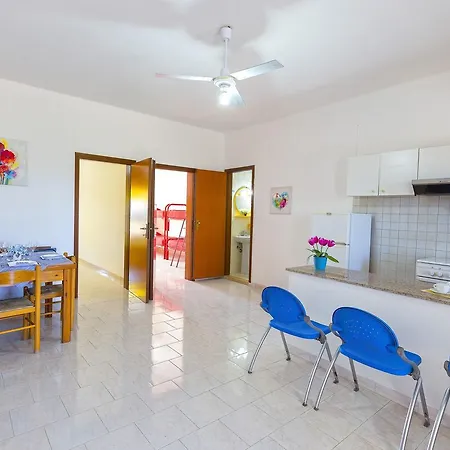 Casa Vacanza Cosimo 7 A Torre Colimena Manduria