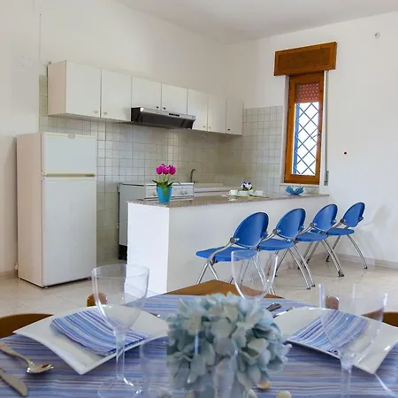 Casa Vacanza Cosimo 7 A Torre Colimena *